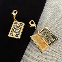 Charger l'image dans la galerie, The Altar Charm Collection - Book Charm