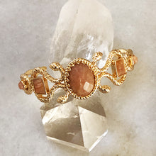 이미지를 갤러리 뷰어에 로드 , The Medusa Bracelet