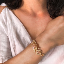 이미지를 갤러리 뷰어에 로드 , The Medusa Bracelet