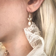Load image into Gallery viewer, Gothic Bride Earrings