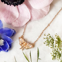 이미지를 갤러리 뷰어에 로드 , The Moon Moth Necklace