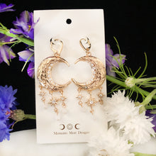 Charger l'image dans la galerie, The Hare Moon Earrings