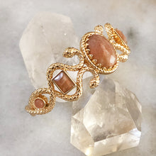 이미지를 갤러리 뷰어에 로드 , The Medusa Bracelet