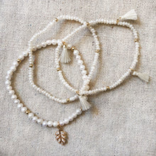 Load image into Gallery viewer, Stretch 3mm Pearl Bracelet- Palm Charm