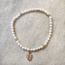 Load image into Gallery viewer, Stretch 3mm Pearl Bracelet- Palm Charm