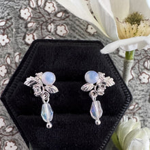 이미지를 갤러리 뷰어에 로드 , Opal Fae Earrings in Silver