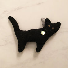 Cargar imagen en el visor de la galería, Black Cat