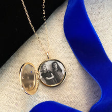 Load image into Gallery viewer, Celestial Locket
