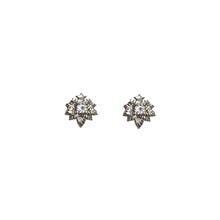 이미지를 갤러리 뷰어에 로드 , The Fae Stud Earrings