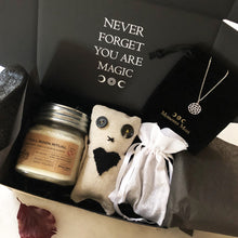 이미지를 갤러리 뷰어에 로드 , Halloween Care Package