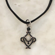 이미지를 갤러리 뷰어에 로드 , Victorian Urn Mourning Choker