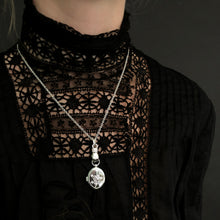 Load image into Gallery viewer, Victorian Locket - Silver