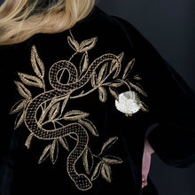 Cargar imagen en el visor de la galería, The Lilith Kimono Jacket