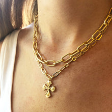 이미지를 갤러리 뷰어에 로드 , Royal Cross Necklace