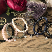 Load image into Gallery viewer, Garnet Stretch Bracelet