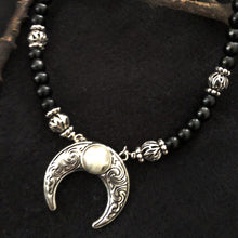 이미지를 갤러리 뷰어에 로드 , Obsidian Beaded Necklace