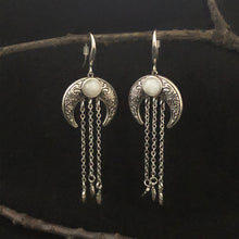 이미지를 갤러리 뷰어에 로드 , Coven Moonstone Earrings