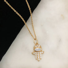 Charger l'image dans la galerie, Breloque Hamsa sur une chaîne de 16 "