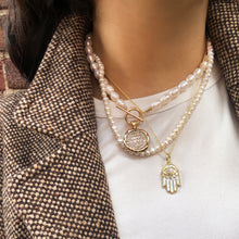 Load image into Gallery viewer, Templar Pearl Necklace