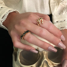 Cargar imagen en el visor de la galería, Dark Halo Ring