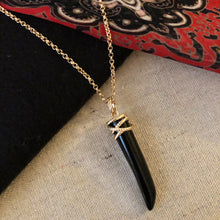 이미지를 갤러리 뷰어에 로드 , Obsidian Cornicello Pendant Necklace