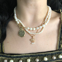 이미지를 갤러리 뷰어에 로드 , Templar Pearl Necklace