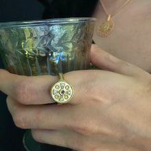 Charger l'image dans la galerie, The Templar Capsule Ring
