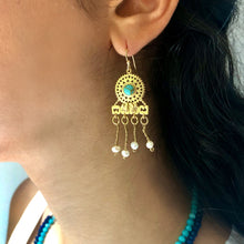 Load image into Gallery viewer, Roman Earrings
