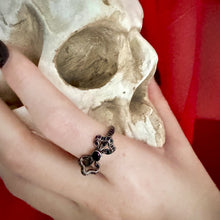 이미지를 갤러리 뷰어에 로드 , Gothic Bow Ring
