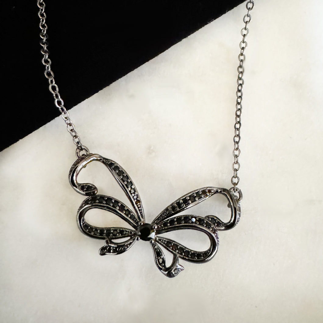 The Gothic Bow Necklace