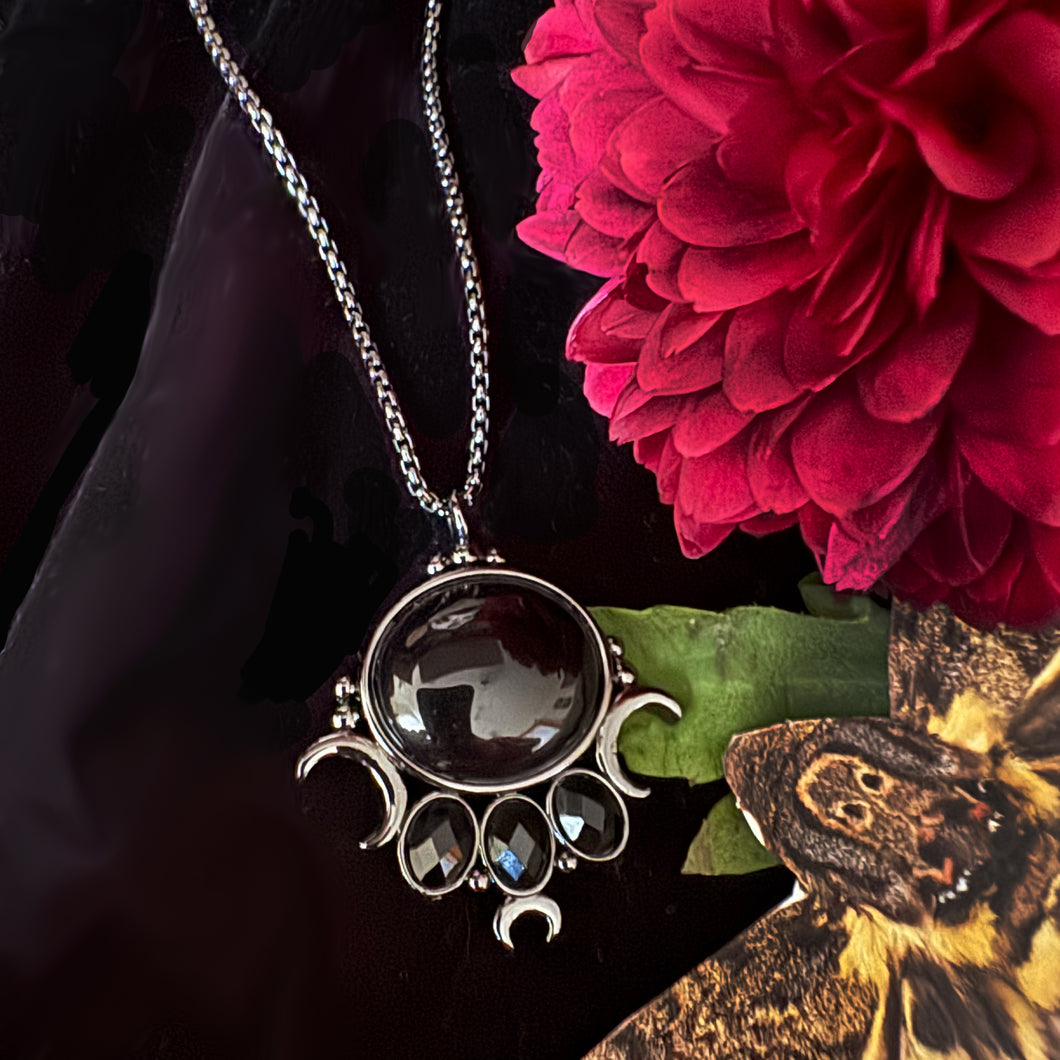 The Priestess Necklace - Obsidian