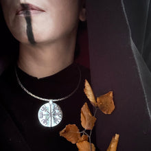 이미지를 갤러리 뷰어에 로드 , Vegvisir Necklace
