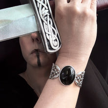 이미지를 갤러리 뷰어에 로드 , The Valhalla Cuff Bracelet

