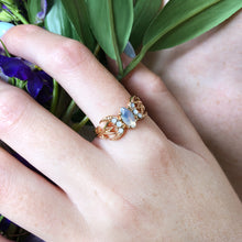 Charger l&#39;image dans la galerie, The Witch Moon Ring- Opal
