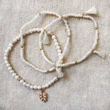 Load image into Gallery viewer, Stretch 3mm Pearl Bracelet- Palm Charm
