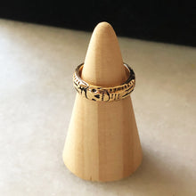 Load image into Gallery viewer, Memento Mori Georgian Band Ring  in gold
