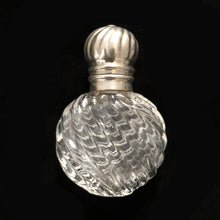 Charger l&#39;image dans la galerie, Antique Crystal and Sterling Silver bottle- Round

