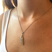 Load image into Gallery viewer, Angel Feather Necklace
