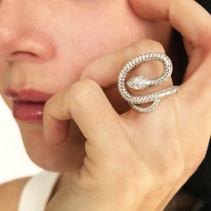The Glam Snake Ring