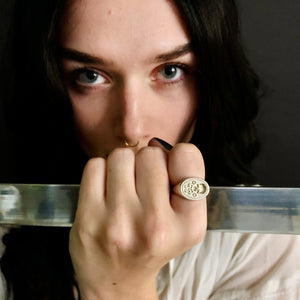 Memento Mori Signet Ring - Silver